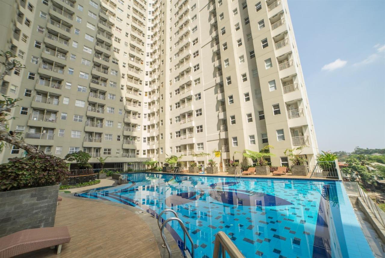 Apartemen Modern Chic 2br Parahyangan Near Unpar By Travelio